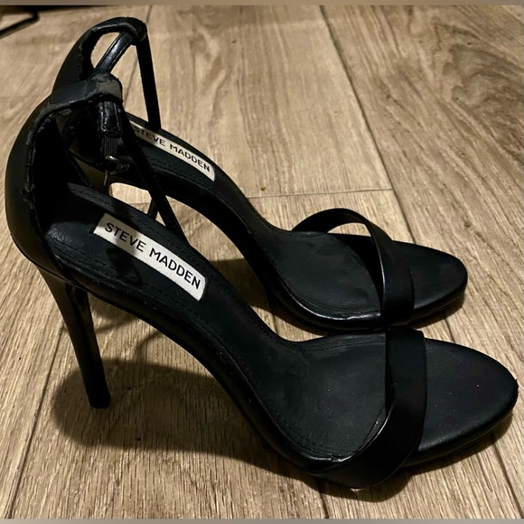 Steve Madden Stecy Court Black Leather Ankle Strap High Heels Women’s US Size 7 - Picture 3 of 5